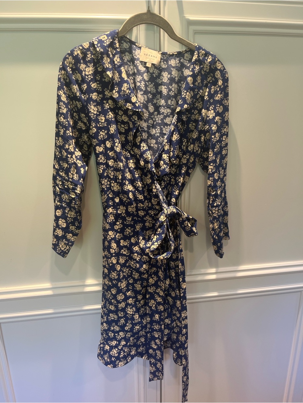 Sezane size 34 Navy Floral Wrap Dress
